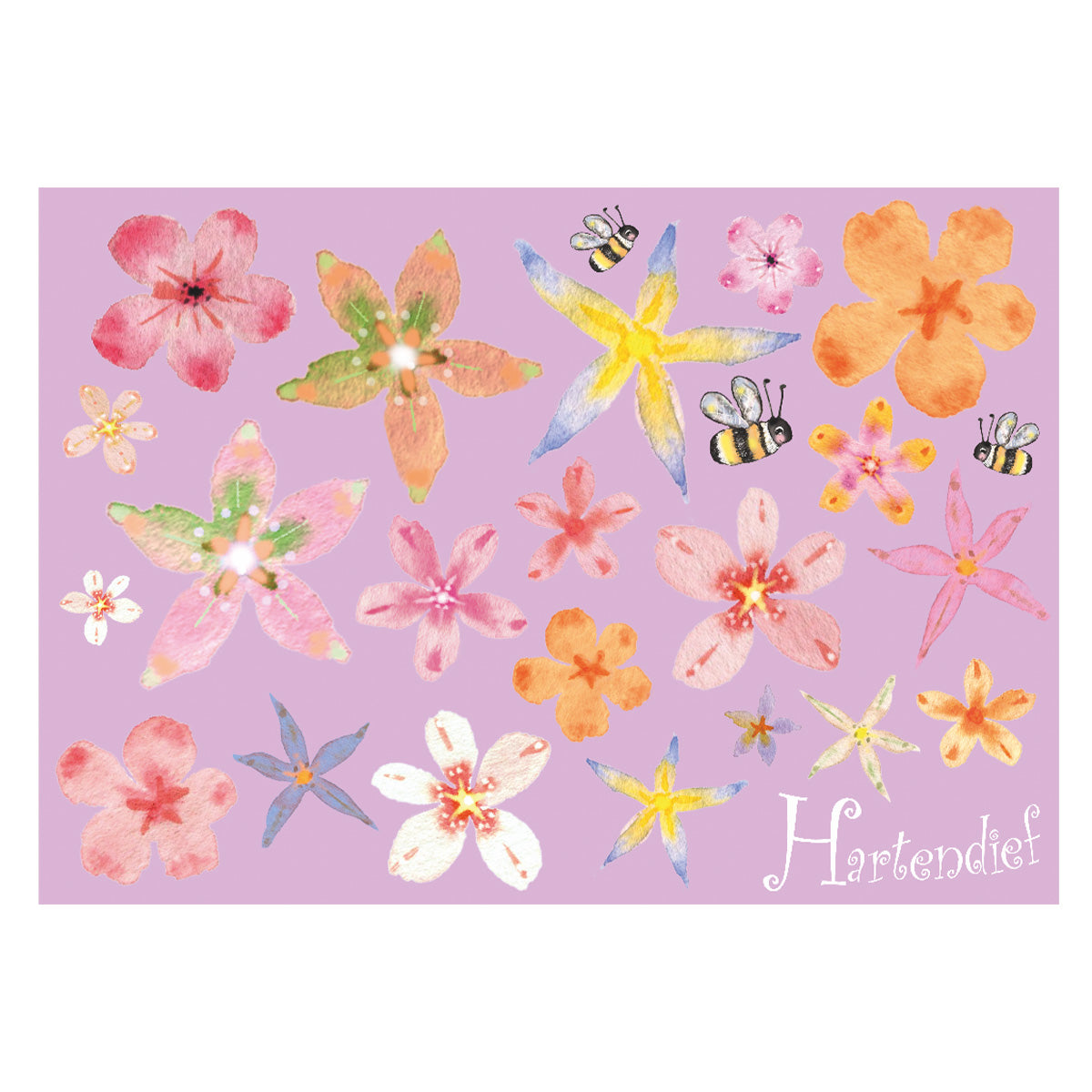 Hartendief Bloemenwei muursticker – productvel met 21 aquarel bloemetjes en 3 bijtjes op roze achtergrond, los te plakken, zelfklevend mat vinyl