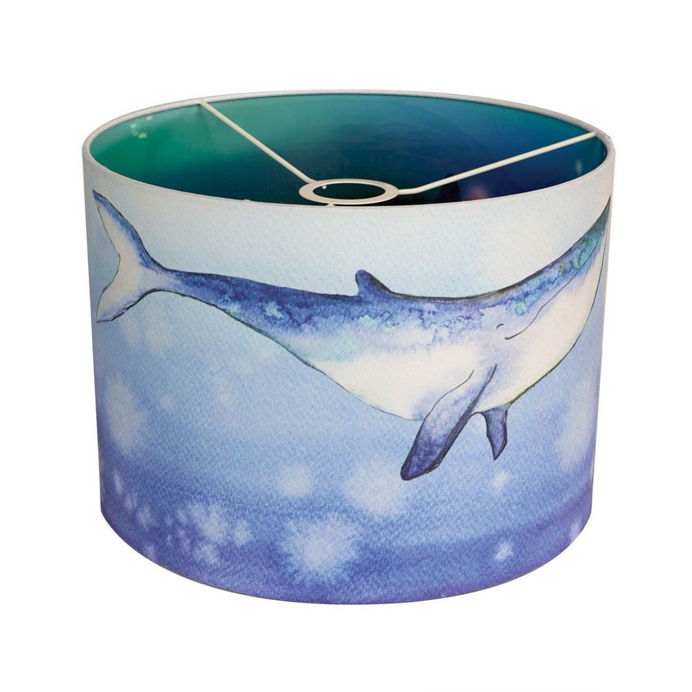 Diep in de Zee hanglamp van Hartendief overdag – ronde kinderkamer hanglamp met twee walvissen in de blauwe oceaan, Ø 30 cm
